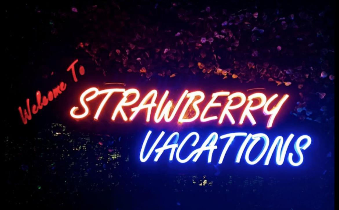Strawberry Vacations Villa Панчгані Екстер'єр фото
